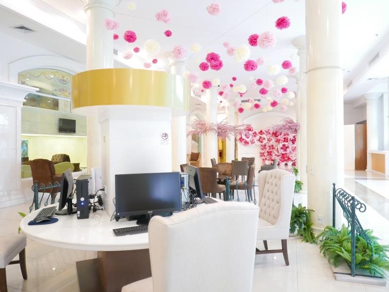 Hope Land Hotel 24