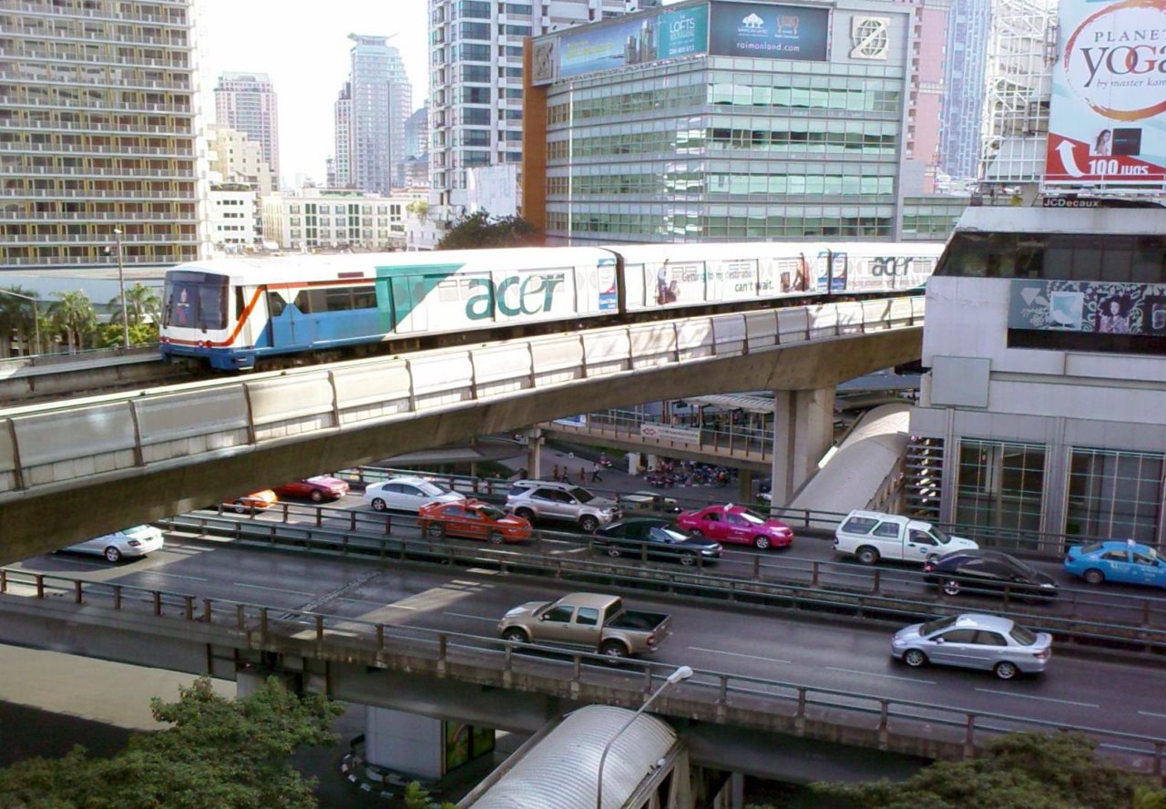 Mirth Sathorn 18