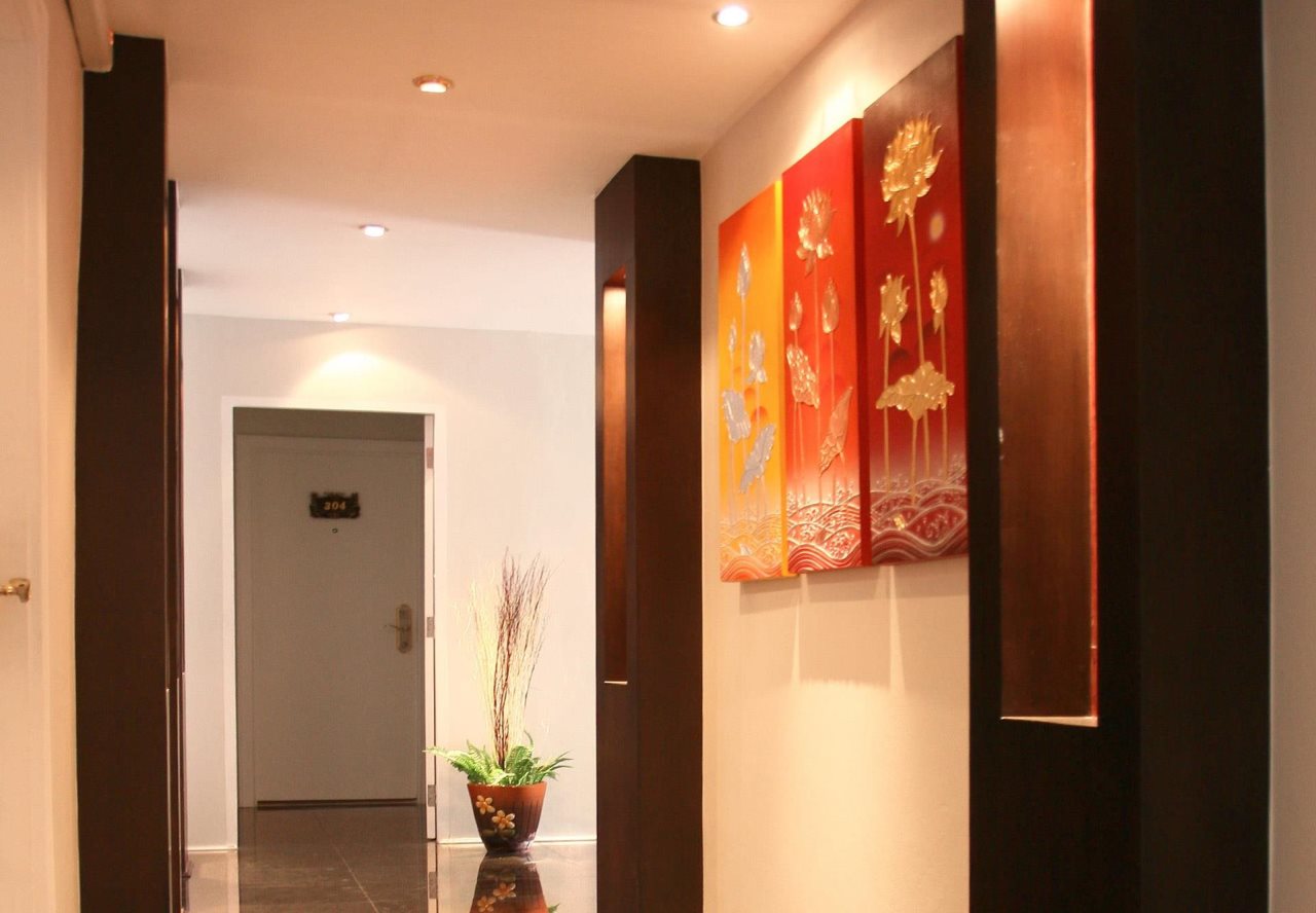 Mirth Sathorn 24