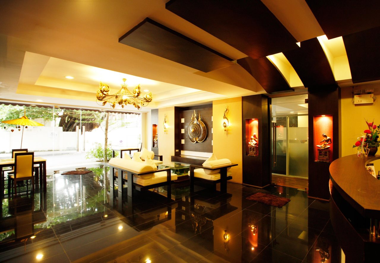 Mirth Sathorn 8