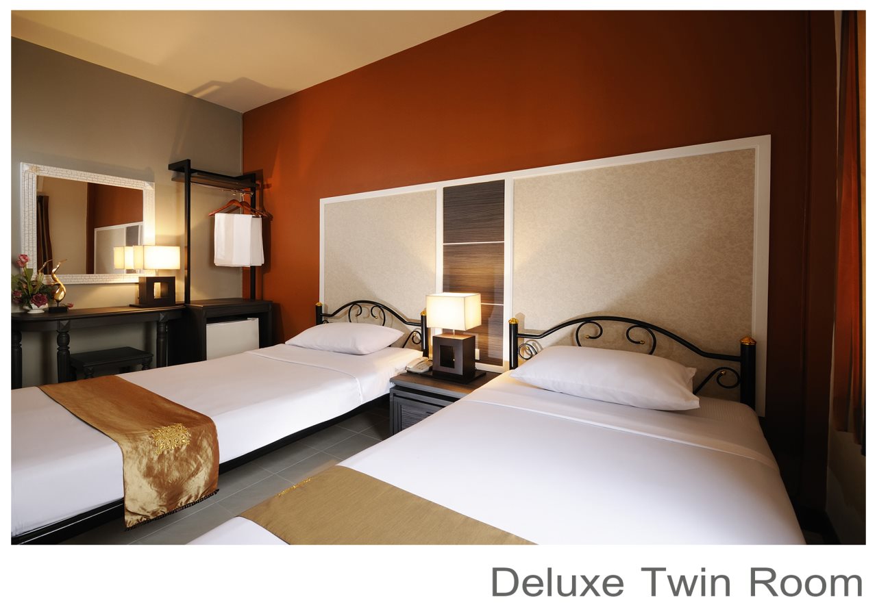 Rambuttri Village Inn & Plaza 12