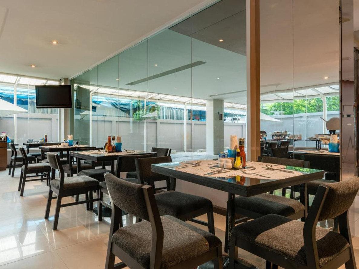 Tango Vibrant Living Place 14
