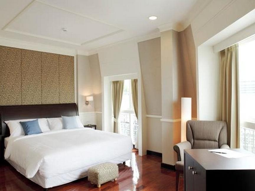 Aurum The River Place 2