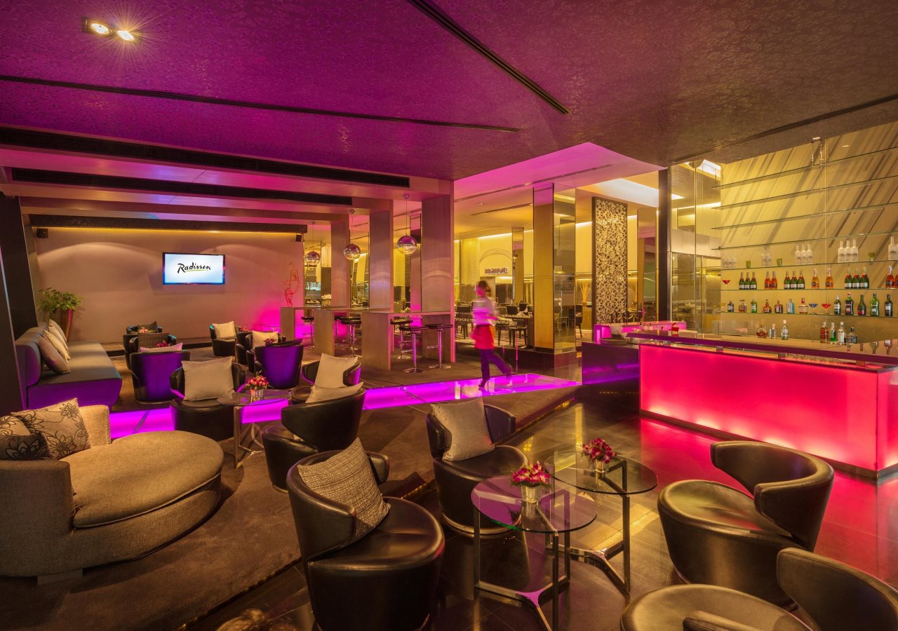 Radisson Suites Bangkok Sukhumvit 10