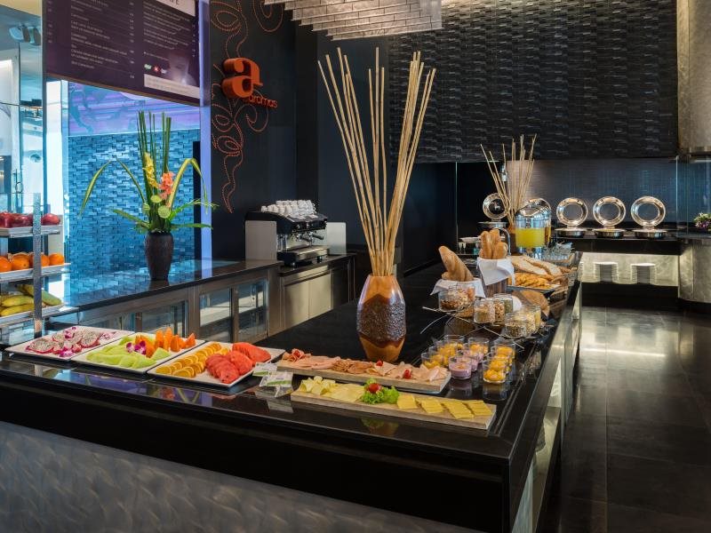 Radisson Suites Bangkok Sukhumvit 20