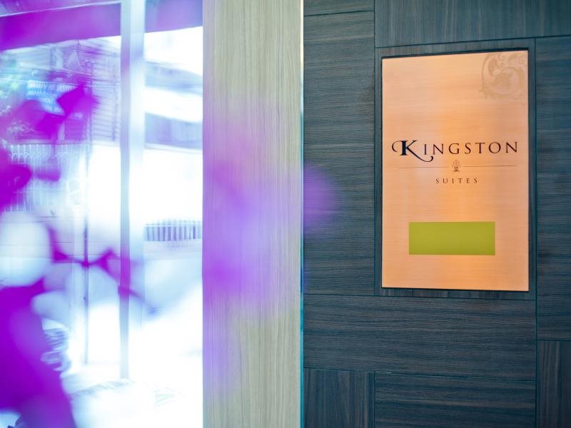 Kingston Suites 12