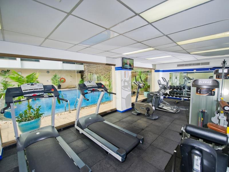 Kingston Suites 15