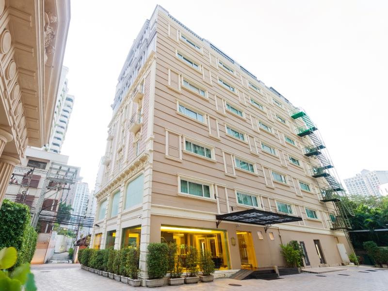 Kingston Suites 20
