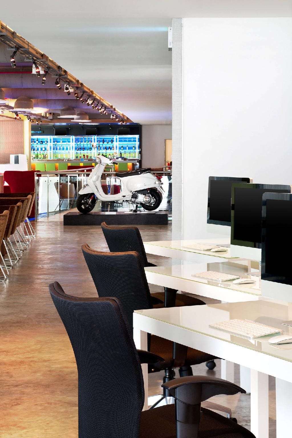 Aloft Bangkok Sukhumvit 11 24