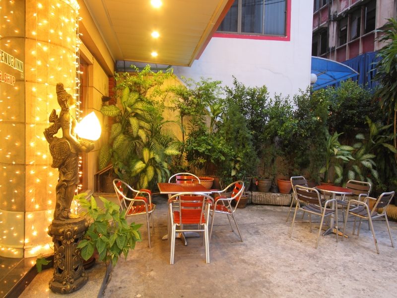 Silom Avenue Inn 18