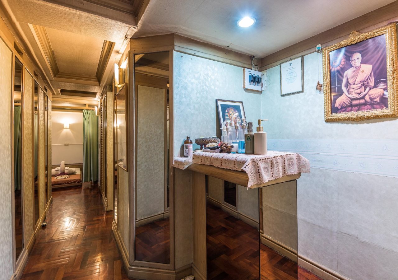 Silom Avenue Inn 23