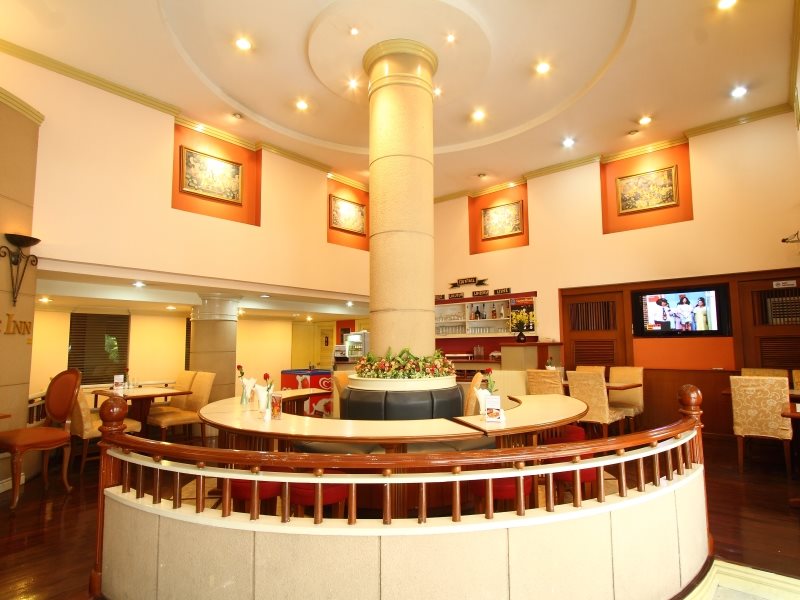Silom Avenue Inn 8