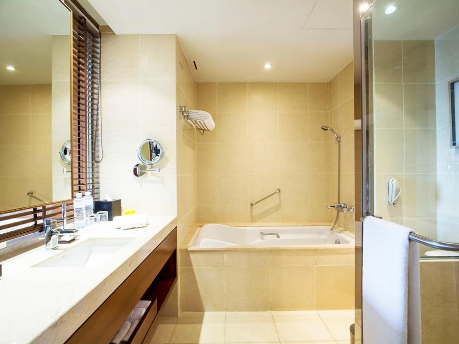 Crowne Plaza Bangkok Lumpini Park 17