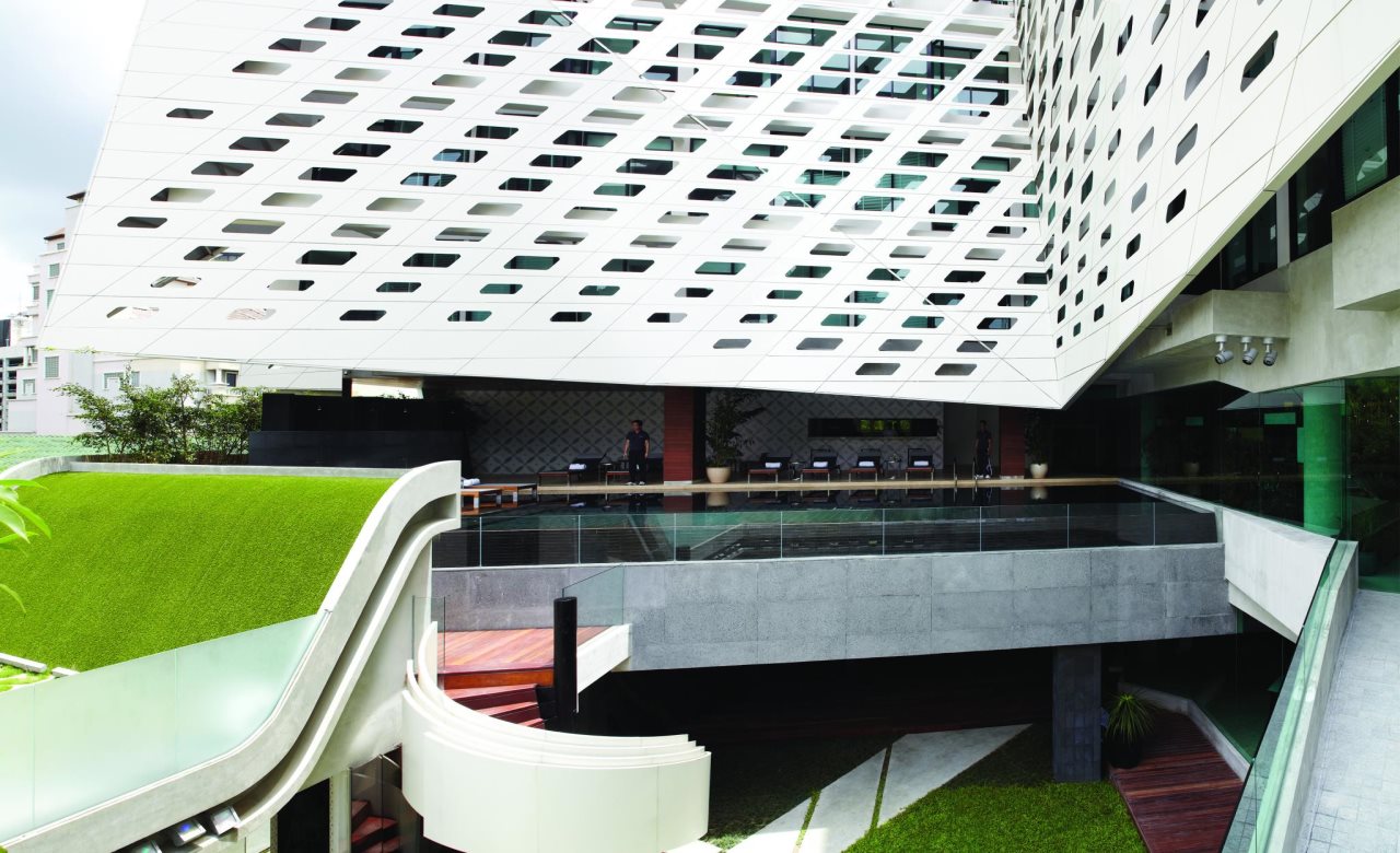 LiT Bangkok Hotel 11