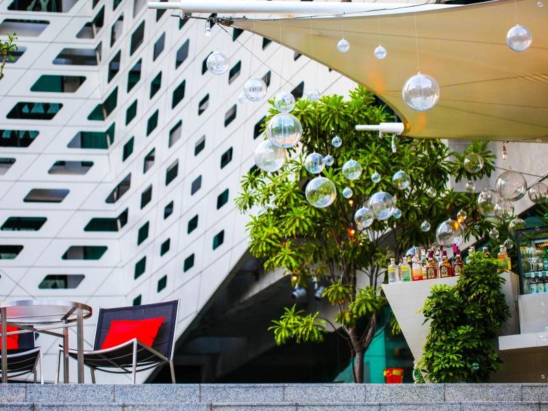 LiT Bangkok Hotel 15
