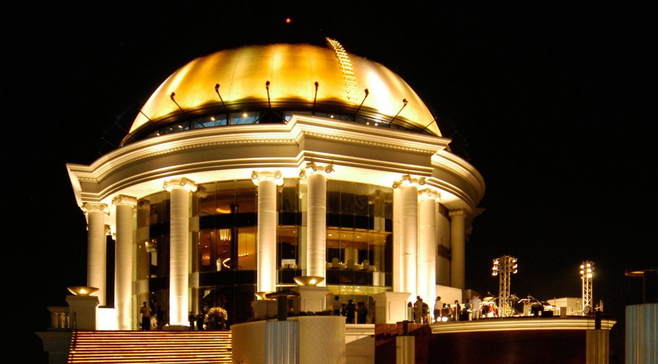 Tower Club at Lebua 19