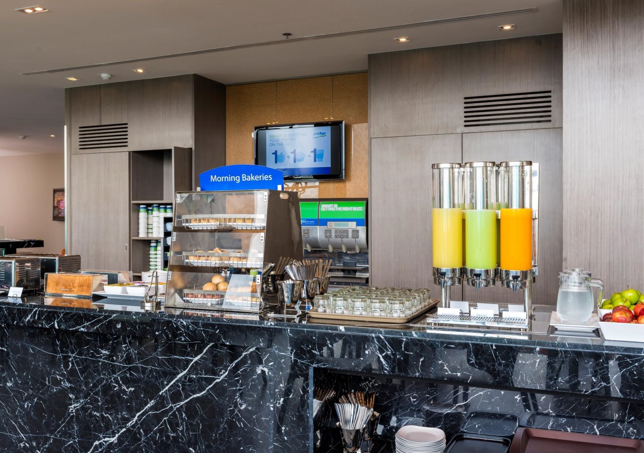 Holiday Inn Express Bangkok Siam 11