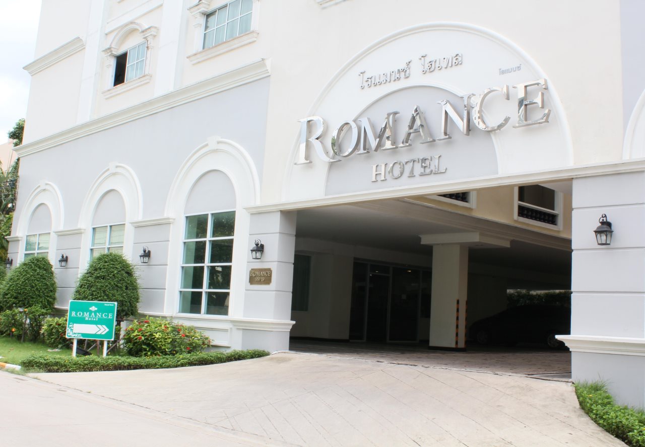 Romance Hotel Srinakarin 1