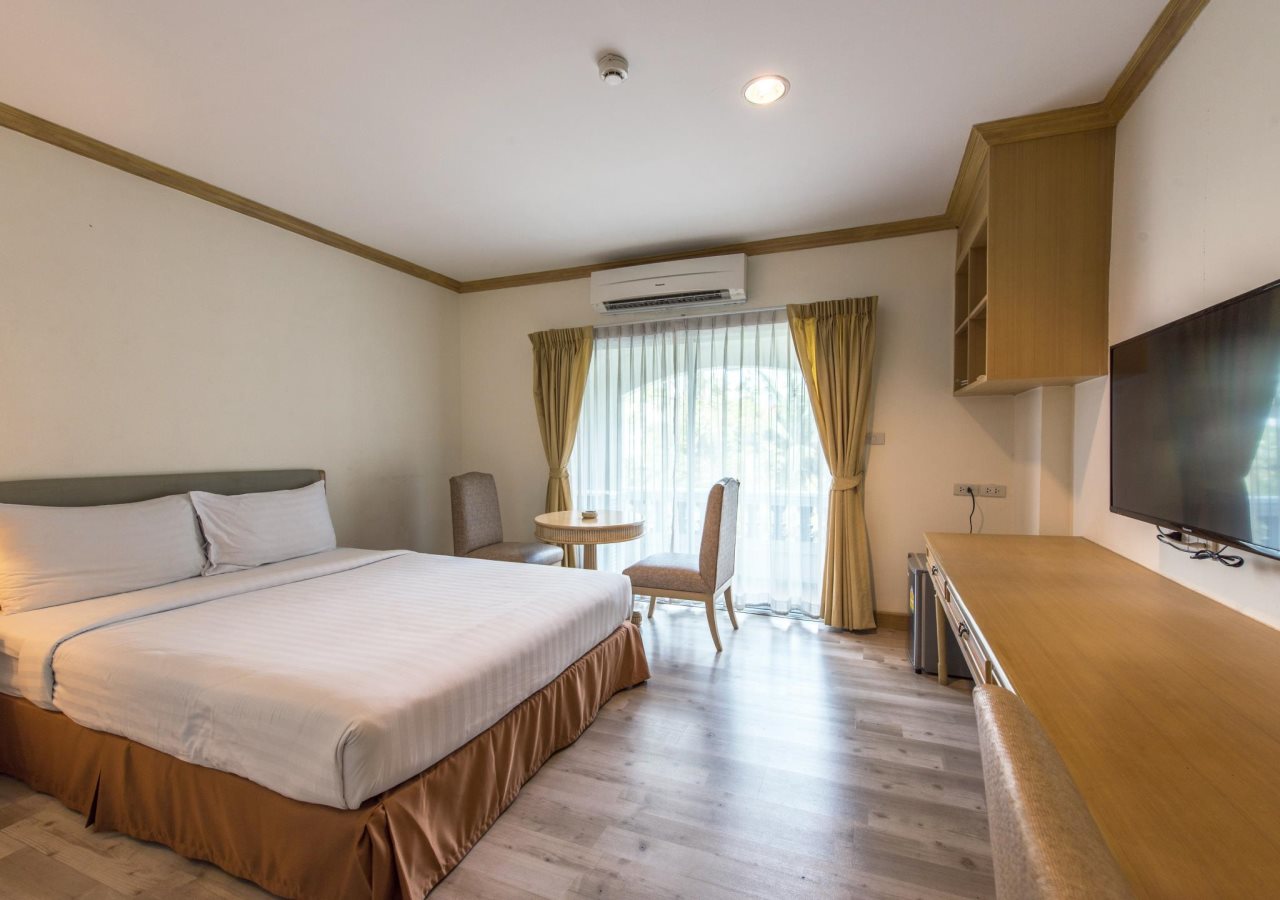 Romance Hotel Srinakarin 2