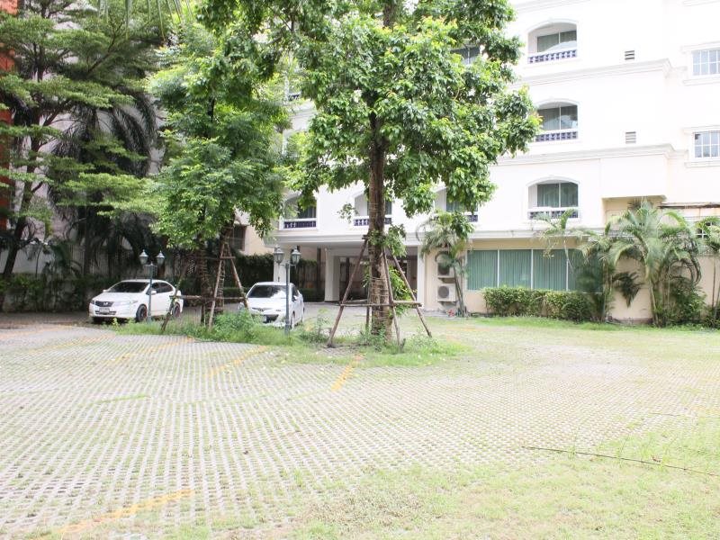 Romance Hotel Srinakarin 20