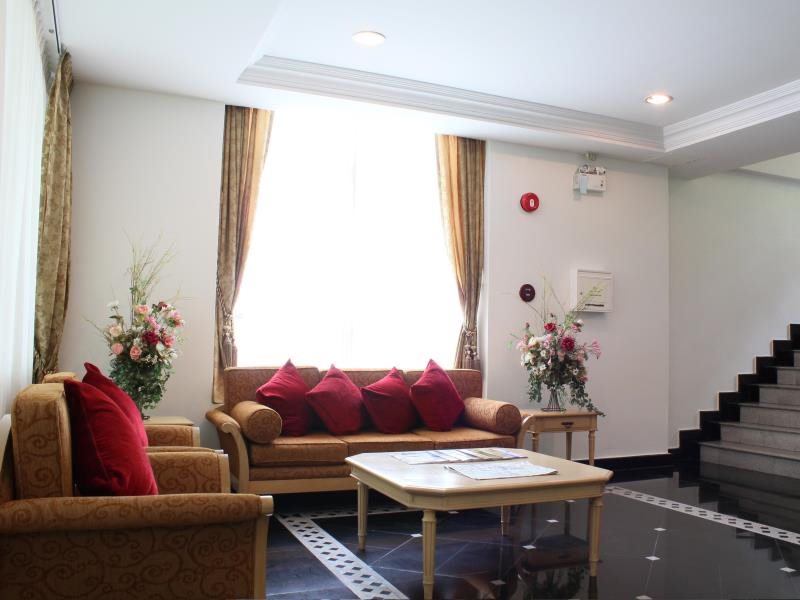 Romance Hotel Srinakarin 22