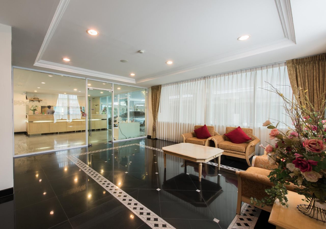 Romance Hotel Srinakarin 3