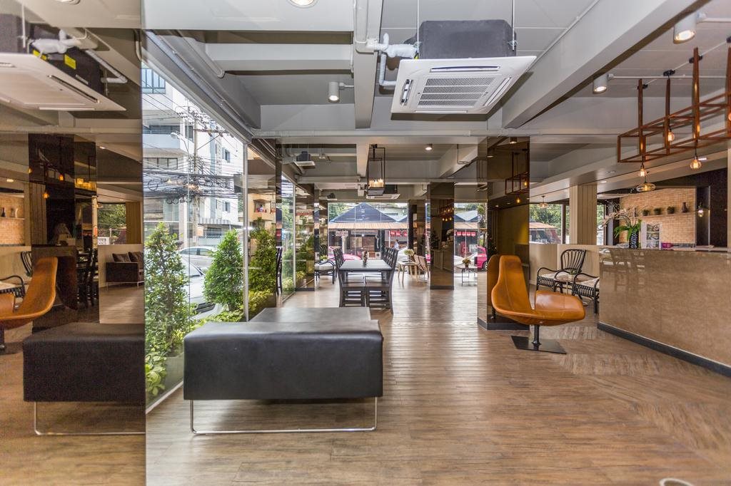 Hotel Ton Aor Place 8