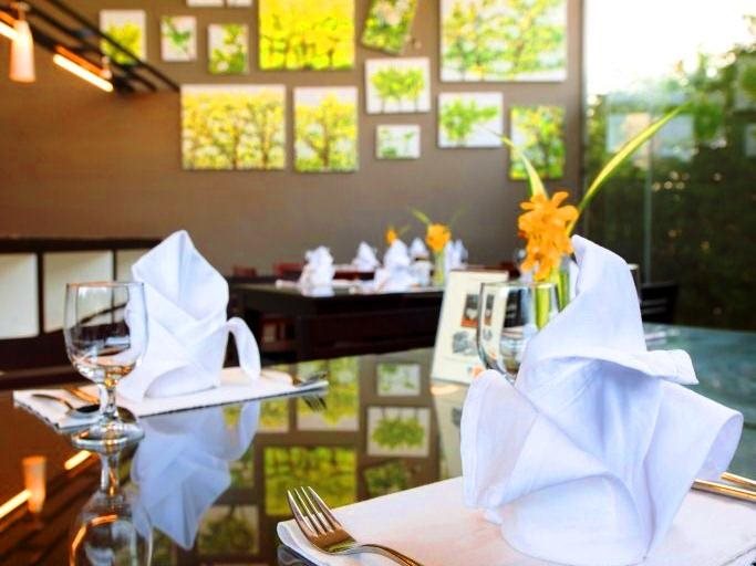 Grand Howard Hotel Bangkok 21