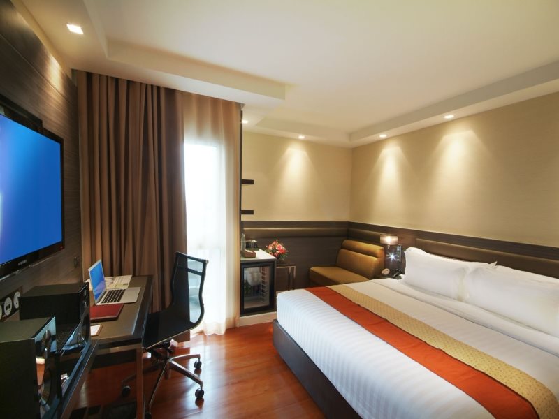 Amora NeoLuxe Bangkok 2