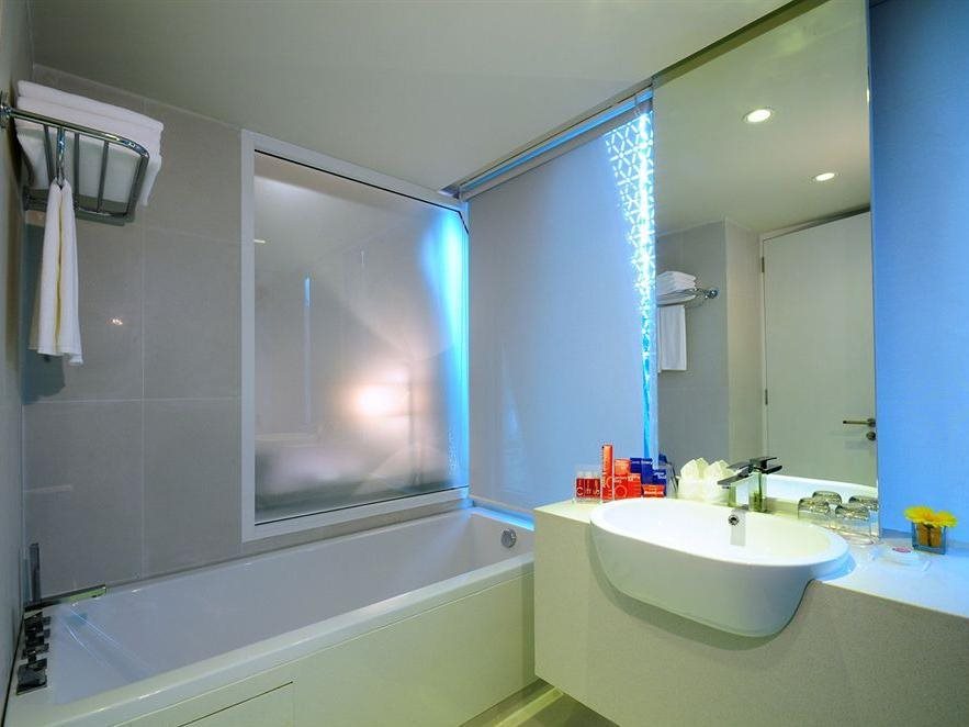 Hotel Citrus Sukhumvit 13 by Compass Hospitality 7