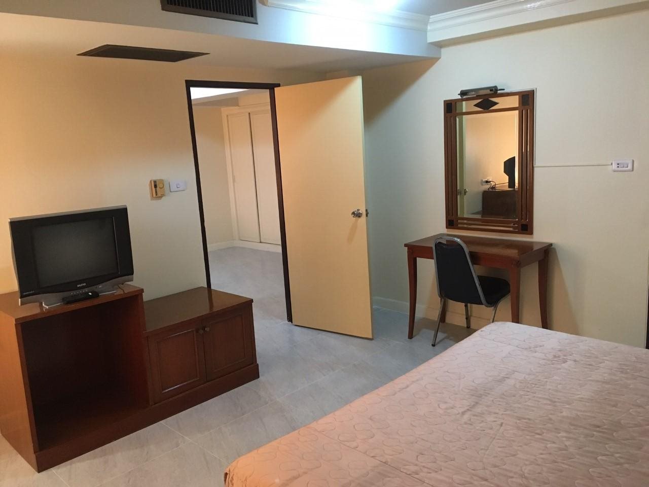 Jumbotel Bangkok 24