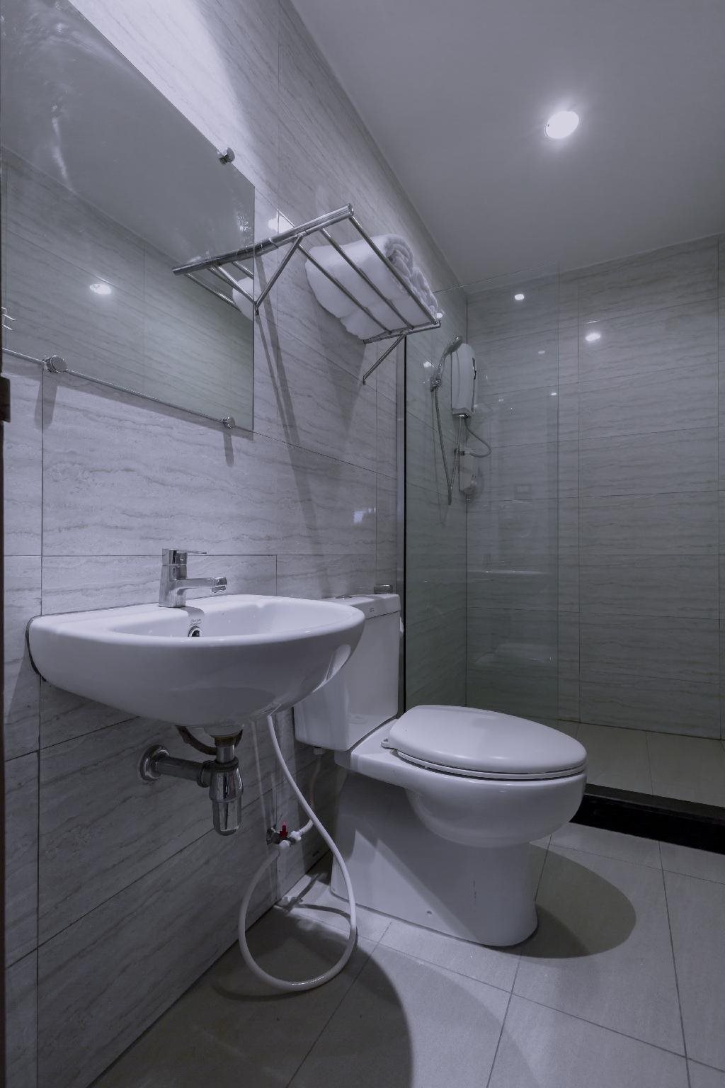 Maxim S Inn 12