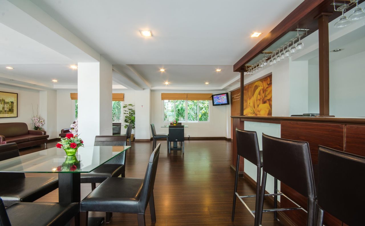 Platinum Suite 12