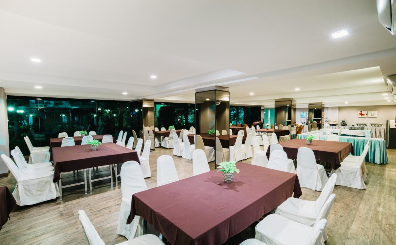 Platinum Suite 6