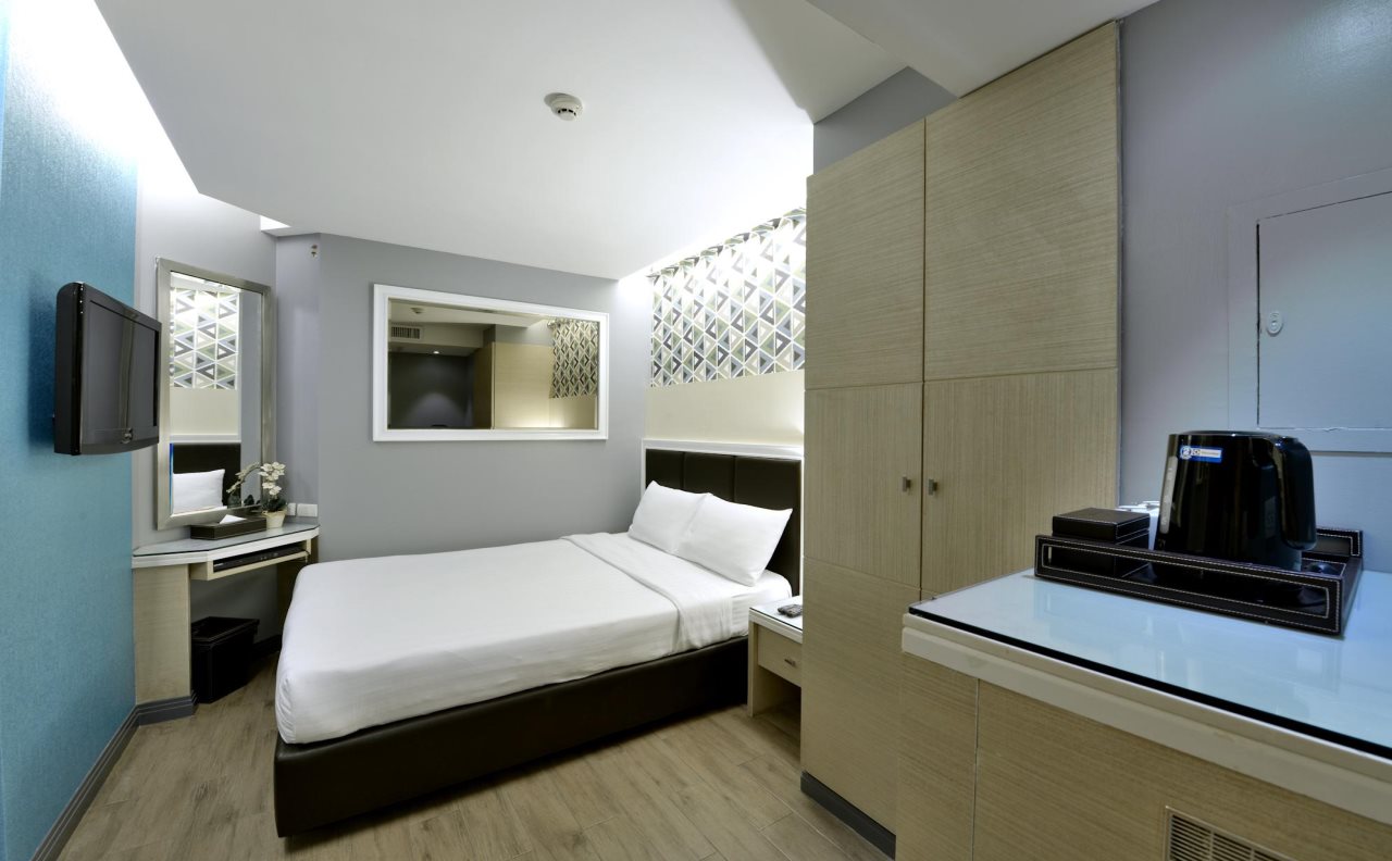 Prestige Suites Nana 15