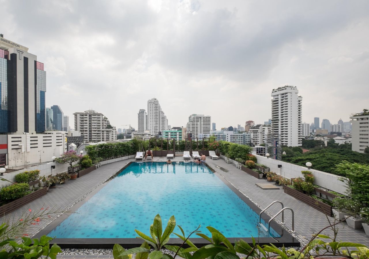 Ruamchit Plaza 5