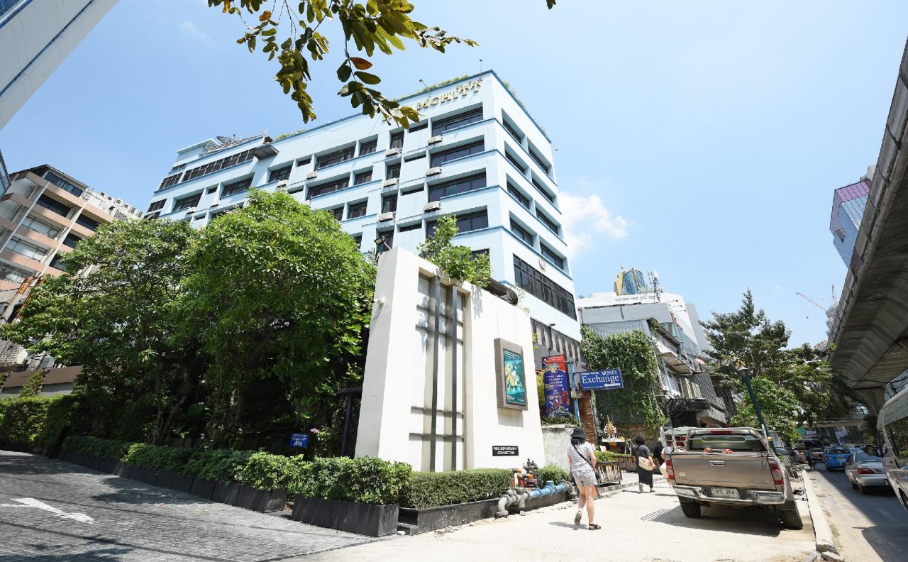Ruamchit Plaza 9