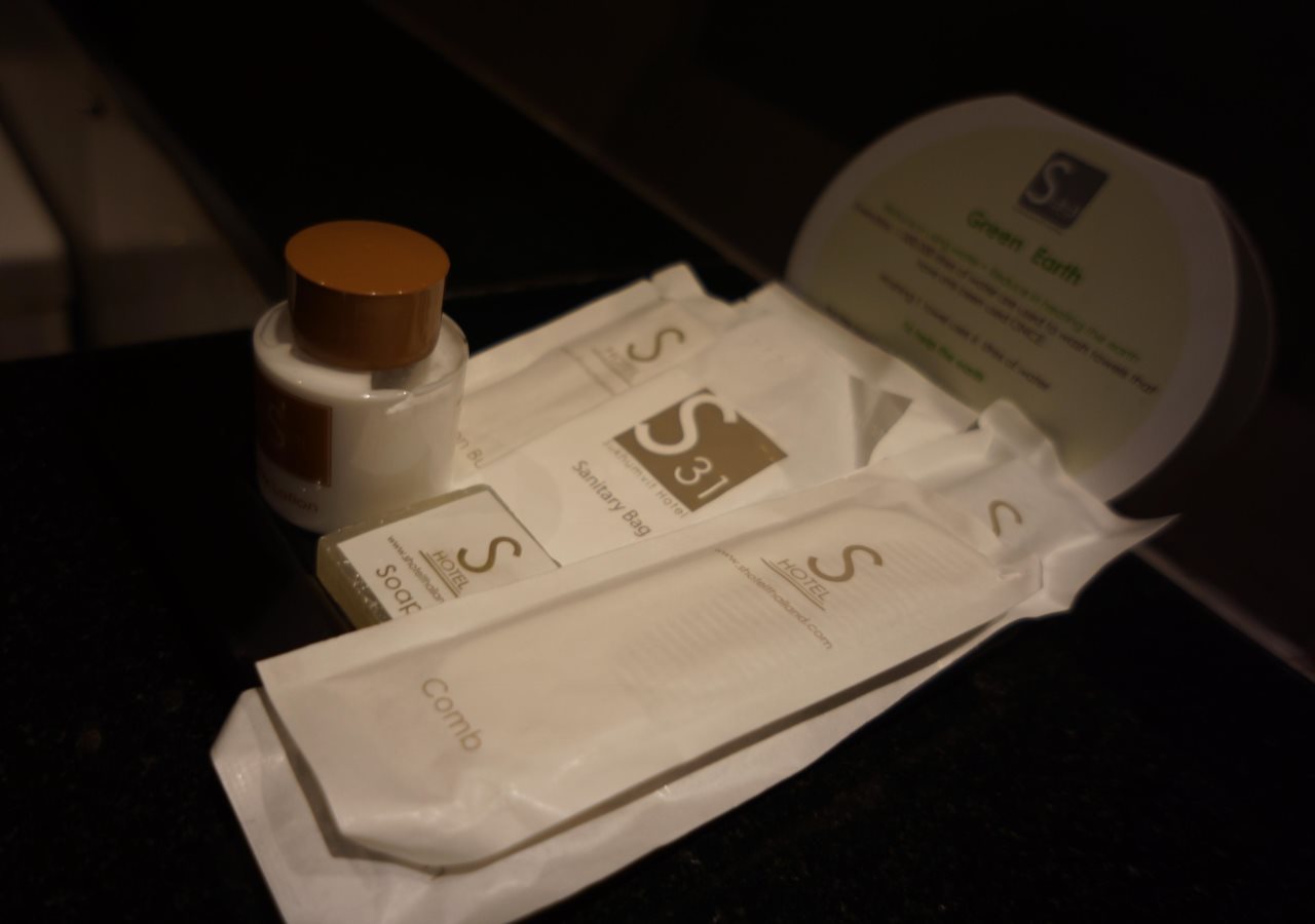 S33 Compact Sukhumvit Hotel 16
