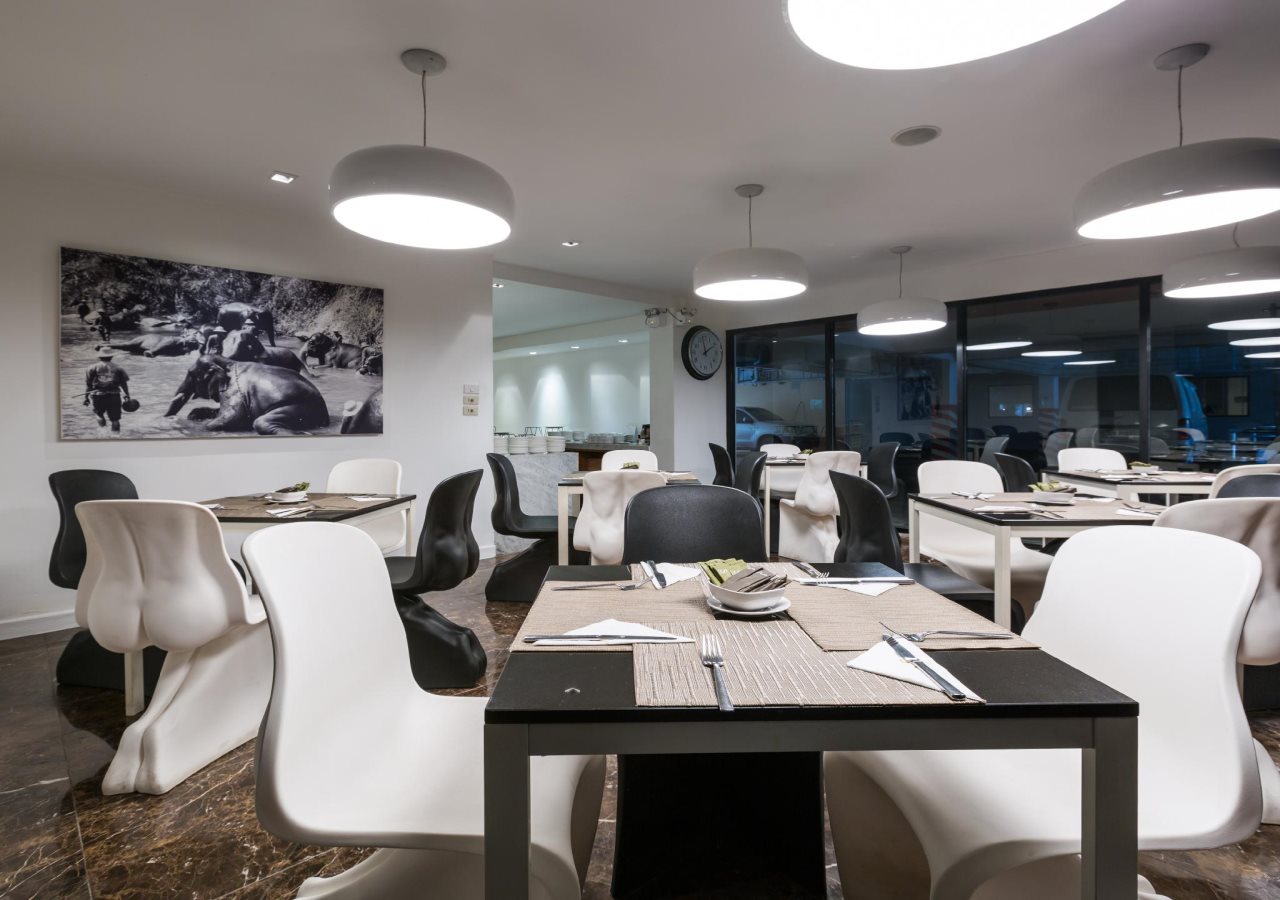 S33 Compact Sukhumvit Hotel 20