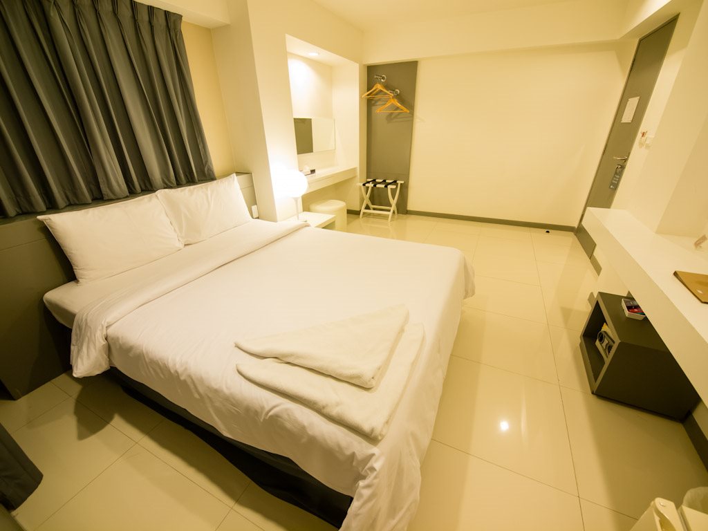myhotel CMYK ratchada 2
