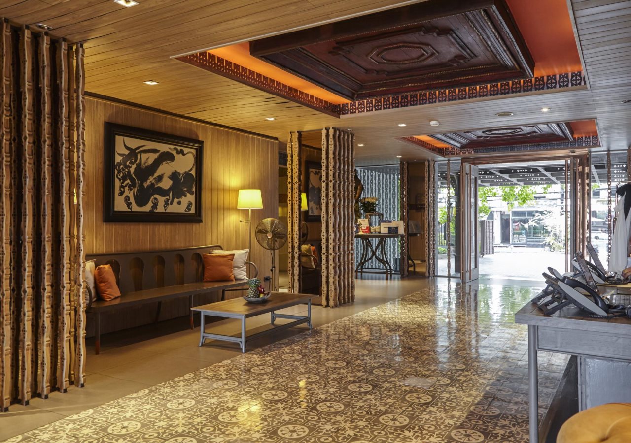 Riva Surya Bangkok 9