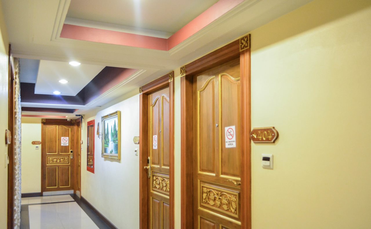 Gusto Pratunam Hotel 9