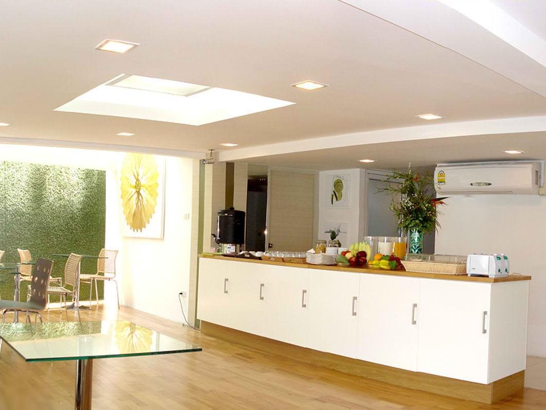 Nantra Sukhumvit 39 Hotel 5