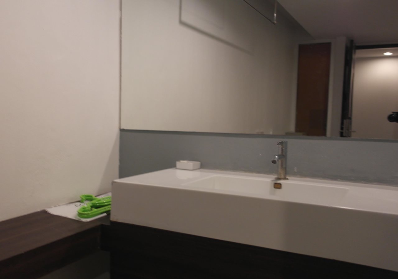 Nantra Sukhumvit 39 Hotel 7