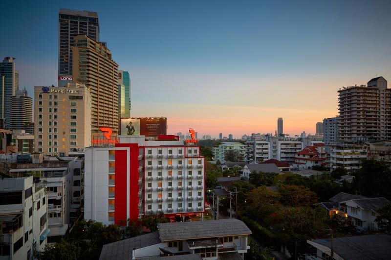 Red Planet Asoke 1