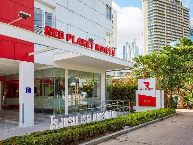 Red Planet Asoke 15