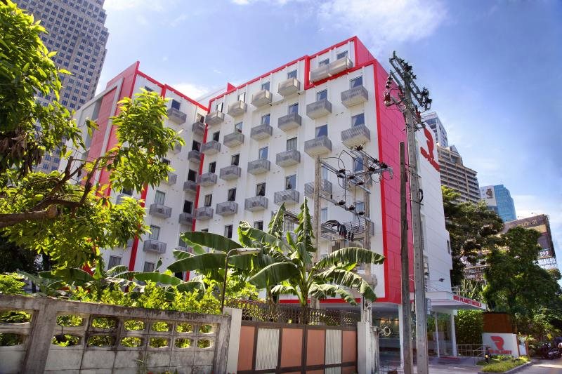 Red Planet Asoke 16
