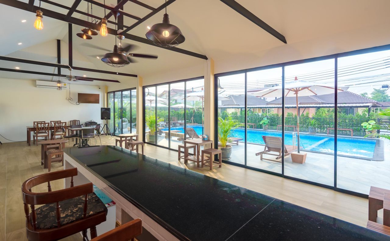 Suphan Lake Hometel 1