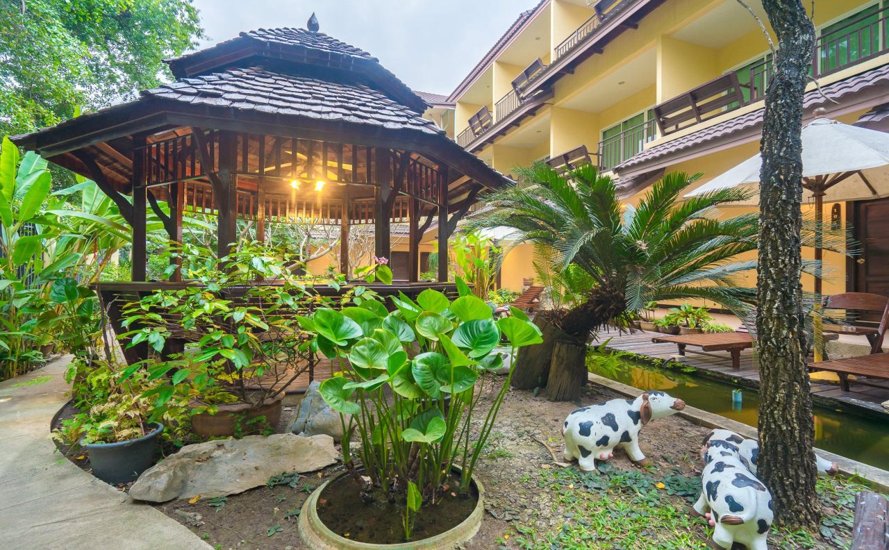 Suphan Lake Hometel 10