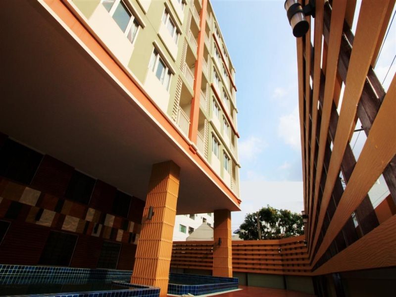 Prom Ratchada Residence & Spa 15